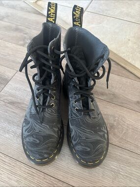 Dr. Martens Women's Black Marbled Suede Lace-Up Boots